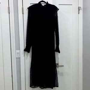 Violet romance- tag size 16, US size 12